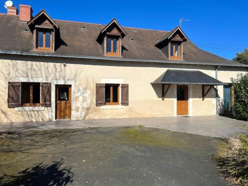 Villa Le Cabaret Paisible avec Piscine Les villerais Montierchaume