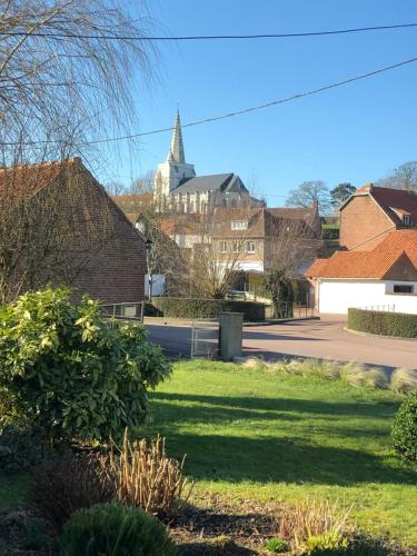 Maison de vacances Le cabinet de Benoni 18 La Place Nielles-lès-Bléquin