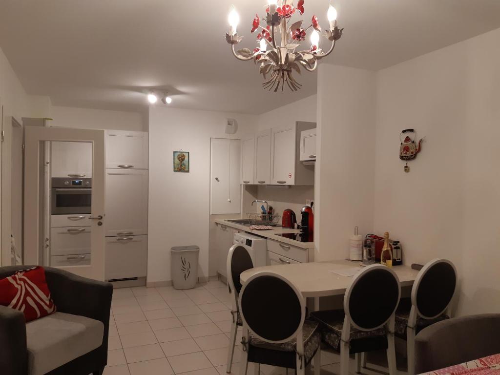 Appartement Le Carré des fleurs 4 Rue des Combattants africains - appart. 37, 67100 Strasbourg