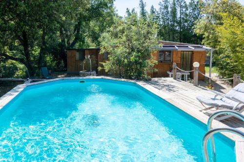 Le Chalet de l'Uzège - Piscine, détente et ballades Belvézet france