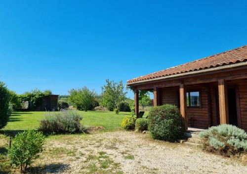 Chalet Le Chalet de la Dordogne 1960 Route de la Dordogne Mauzac-et-Grand-Castang