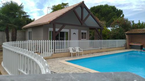 LE CHALET DE LYLOU Montady france