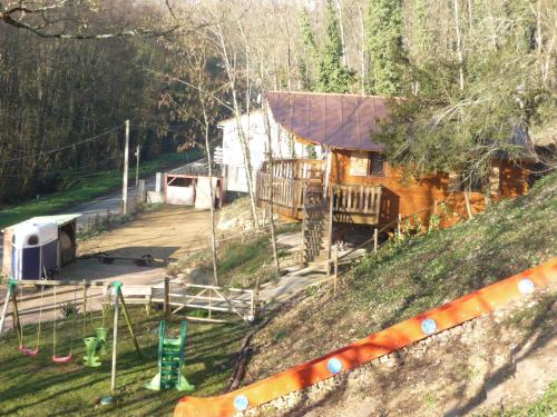 Maison de vacances Le Chalet du Chloris La Sauzée Saint-Maxire