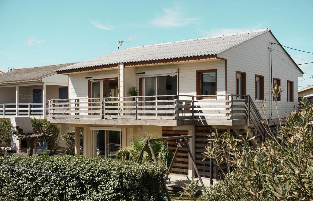 Chalets Le Chalet du Papa 11 AVENUE DES COURLIS, 11430 Gruissan