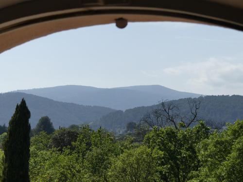 B&B / Chambre d'hôtes Le charme d'une vieille bastide provençale 332 Chemin des Sigues Solliès-Pont