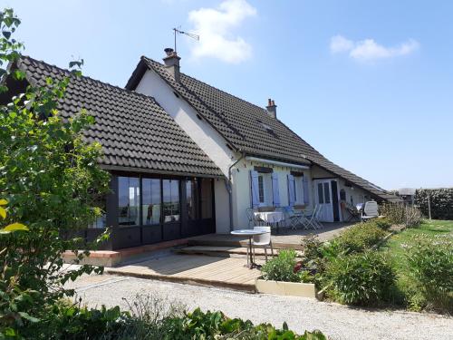 Le CHÊNE AUX OISEAUX Cormeray france