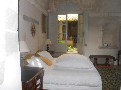 B&B / Chambre d'hôtes Le Cloitre du Couvent 35/37, Rue des Recollets Villeneuve-lès-Avignon