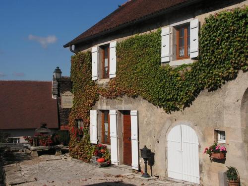 Maison de vacances Le CLOS DE L AMANDIER 3 Rue des Chèvres Château-Chalon