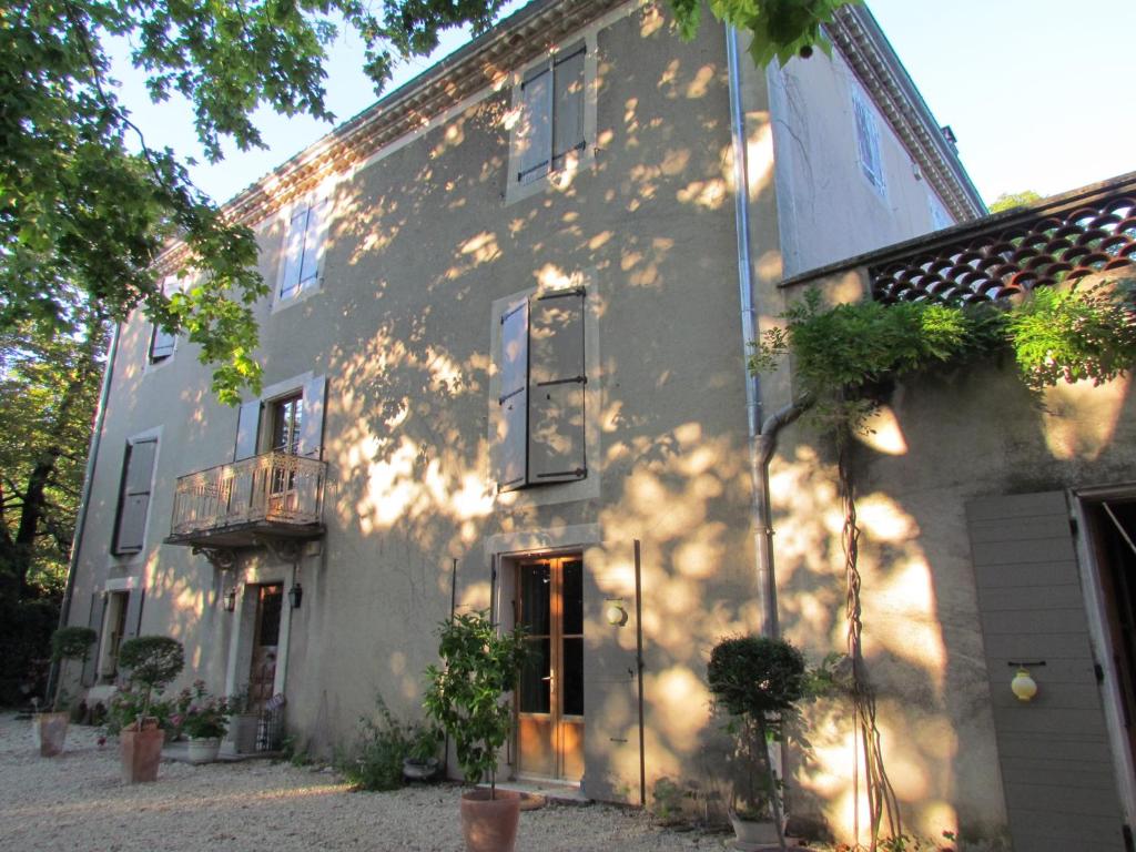 Maison d'hôtes Le Clos de La Chardonnière 466 Chemin des Prés, 26270 Saulce-sur-Rhône