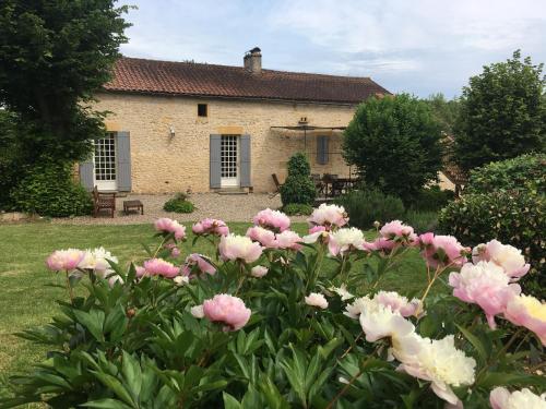 Maisons de vacances Le Clos de Longas - Gite et Chambre d'hôtes Le Bourg Sainte-Foy-de-Longas