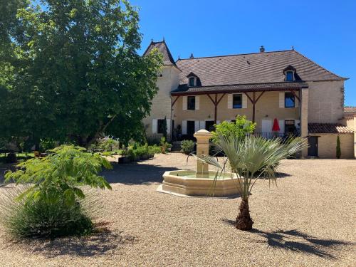 Le Clos De Quintaine Gîtes de Charme Clessé france