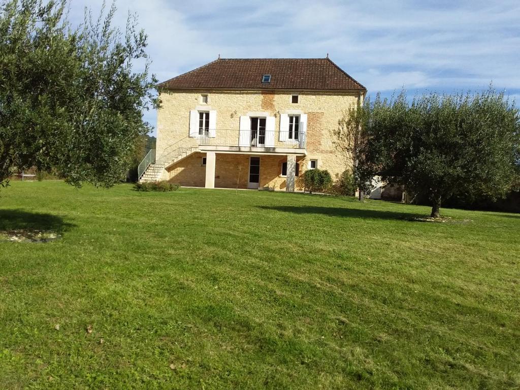 Maison d'hôtes Le Clos des Figuiers - 3 Chambres d'hôtes de charme La Rive, 46700 Duravel