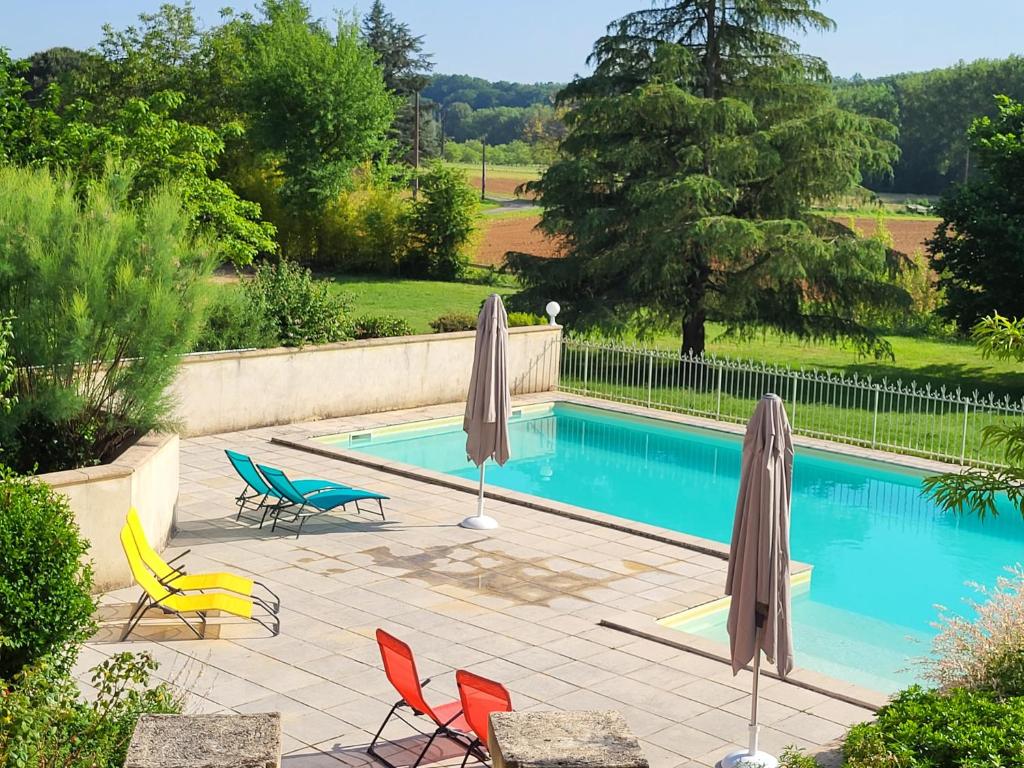 Maisons de vacances Le Clos des Figuiers - 3 Gîtes de caractère La Rive, 46700 Duravel