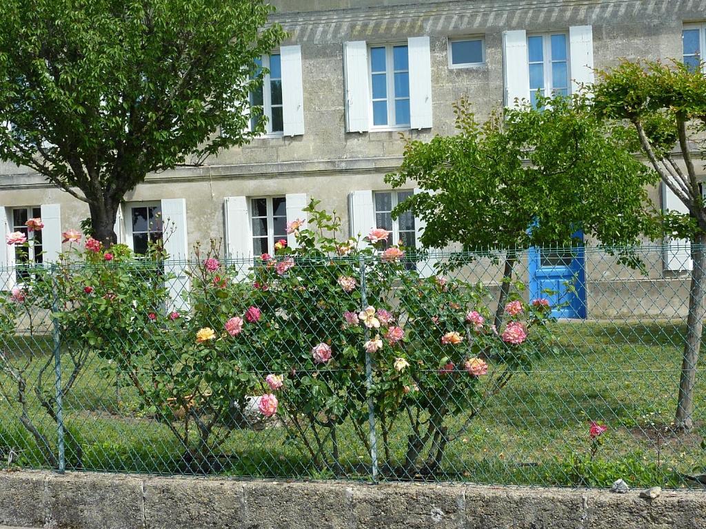 B&B / Chambre d'hôtes Le Clos des Rosiers 4 Picon, 33330 Saint-Émilion