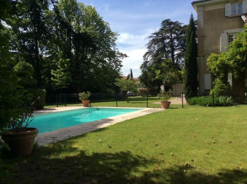 B&B / Chambre d'hôtes Le clos saint Genois 7, rue de la fraternite Saint-Genis-Laval