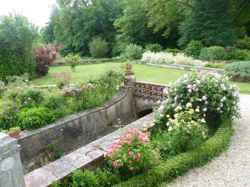 B&B / Chambre d'hôtes Le Clos Saint Nicolas 150 rue Paul Doumer Château-Renard