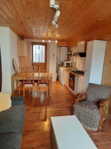 Appartement Le Cocon 7 Rue Victor Hugo Luchon