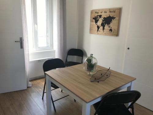 Appartement Le Cocon d Agathe 81 Rue Aristide Briand Grandcamp-Maisy