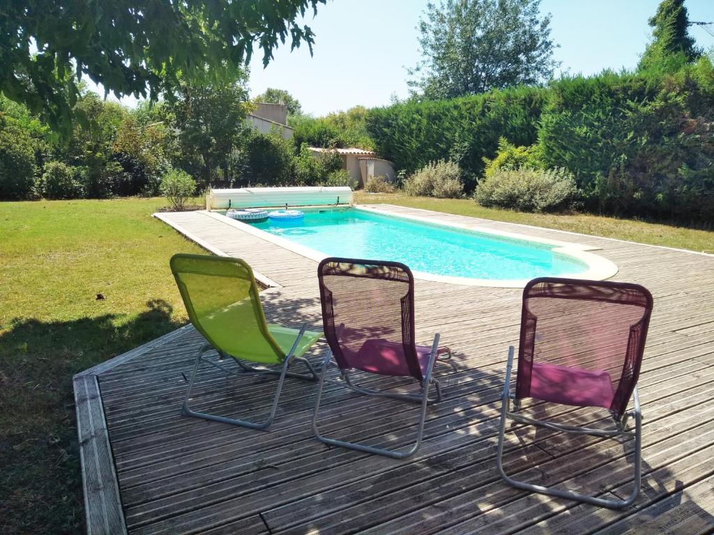 Maison de vacances Le cocon de l'isle, jardin, piscine privatifs 1a Chemin des Autures, 84800 LʼIsle-sur-la-Sorgue