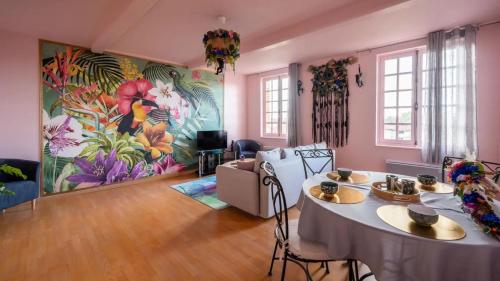 Appartement Le Cocon Floral - Lisle-sur-Tarn - Hypercentre et bord du Tarn 14 Place Paul Saissac Lisle-sur-Tarn