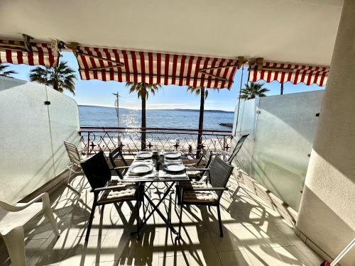 Appartement LE CONSTELLATION AP4333 By Riviera Holiday Homes Charles Guillaumont, 23 Juan-les-Pins