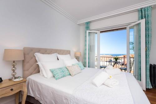 Appartement Le Corot 19 bd Paul Déroulède Beaulieu-sur-Mer