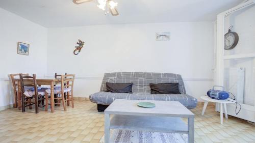 Appartement Le Cosmos - 15C - Appart spacieux- 4 pers Rue de la Courette, Bât. C, 3 Le Cap d\'Agde