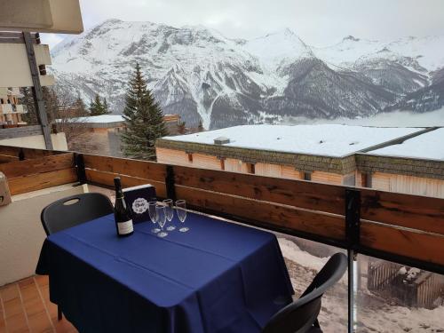 LE COSY aux pieds des pistes appartement avec balcon PLEIN CENTRE Orcières france