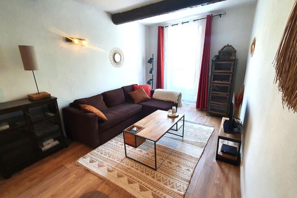 Appartement Le Cosy de Montfort 36 Place Montfort, 84110 Vaison-la-Romaine