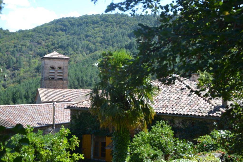 Maison d'hôtes Le couvent côté jardin 12 Calade du Couvent, 07110 Rocles