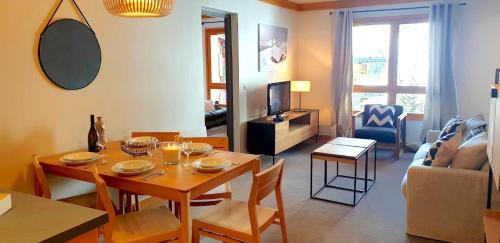 Appartement LE CRYTAL 1950 - ARC 1950 Luxury Renovated Premium Apartment - 2 Bedrooms Les Arcs 1950 le village Sources de Marie Pierre et Vacances Premium 369 Arc 1950