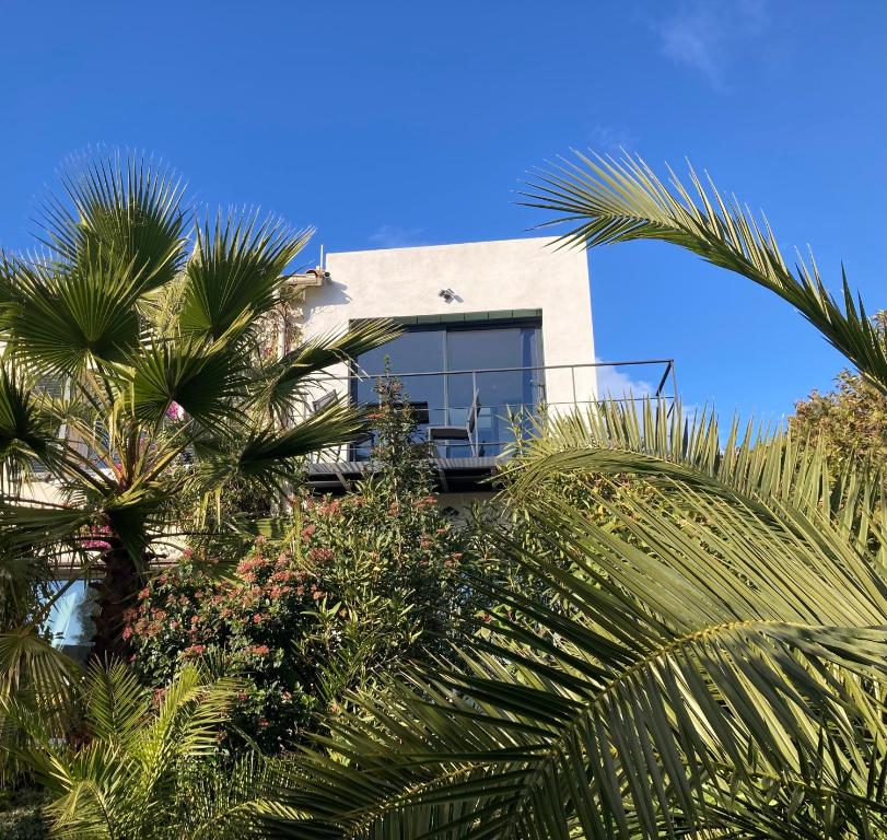 Appartement Le CUBE 241 Avenue Edouard Herriot, 83700 Boulouris-sur-Mer