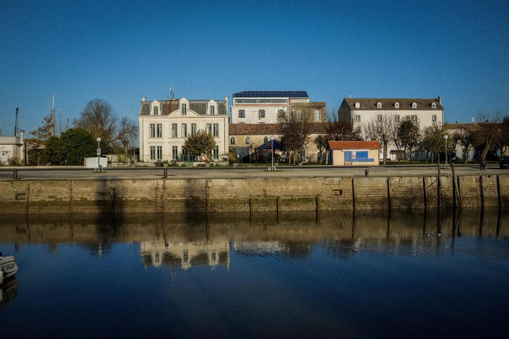 Maison d'hôtes Le Domaine du Meunier 36, quai de L'Estuaire, 17120 Mortagne-sur-Gironde