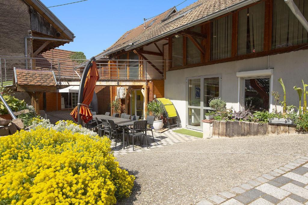 Maisons de vacances Le Domaine du Verger gîtes et SPA 4 rue Albert Schweitzer, 68570 Osenbach