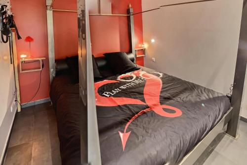 LE DONJON Villa de luxe BDSM Port Nature Cap d'Agde naturiste Le Cap d\'Agde france