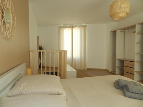 Appartement Le Duplex by GOODBNB - Proche Gare - 15min Futuroscope 95 Avenue de Nantes Poitiers