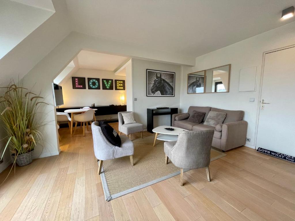 Appartement Le Duplex Deauville - Tout à pied, triangle d'or, vue dégagée avec balcon 83 rue du general leclerc, 14800 Deauville