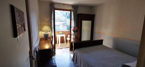 B&B / Chambre d'hôtes Le Fidèle 5 Rue du Vieux Bourg Saint-Chamant