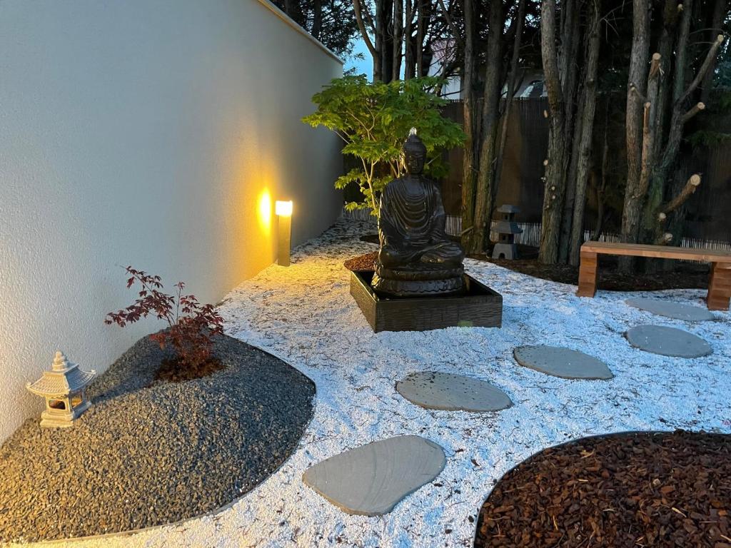 Maison de vacances Le GENKI japonais 4 étoiles 96 bis chemin des pinodieres, 69560 Saint-Cyr-sur-le-Rhône