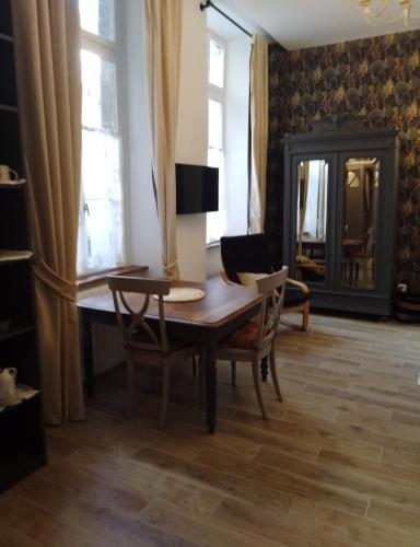 Appartement LE GEORGE SAND Elégant studio coeur historique 4 Place George Sand Bourges