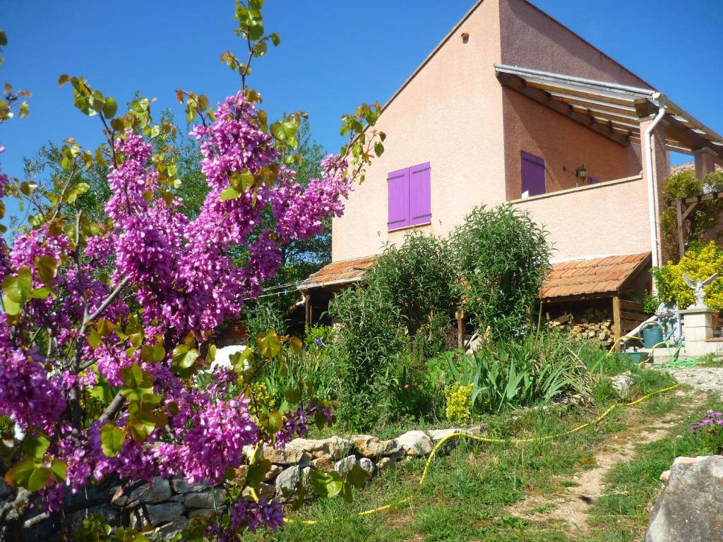 Maison de vacances Le gite de Cristal proche Bugarach Chemin du moulin à la Bordasse \, 11500 Granès