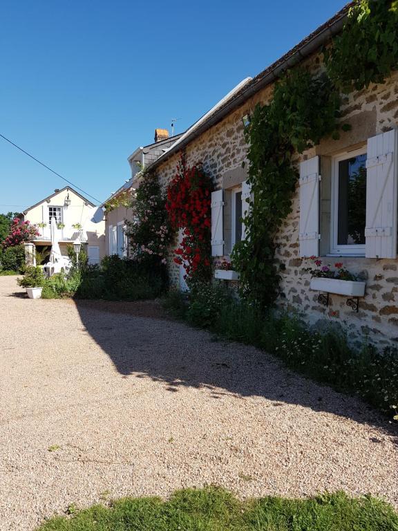 Maison de vacances Le Gîte De L'Ouche Charlot L'Ouche Charlot, 58290 Maux