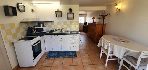 Appartement Le Gîte Les Grives 5  en bas Horgny Villers-Carbonnel