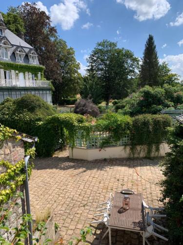 Le Glycine a Manoir Sainte Cecile Juvigny-sous-Andaine france