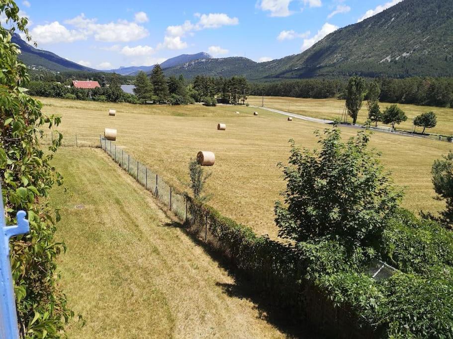 Appartement Le Green Mountain entre Cimes et Flots 2ème étage 211 Rue de la Mairie, 06750 Valderoure