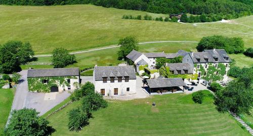 Hôtel Le Hameau de Barboron Le Hameau de Barboron Savigny-lès-Beaune