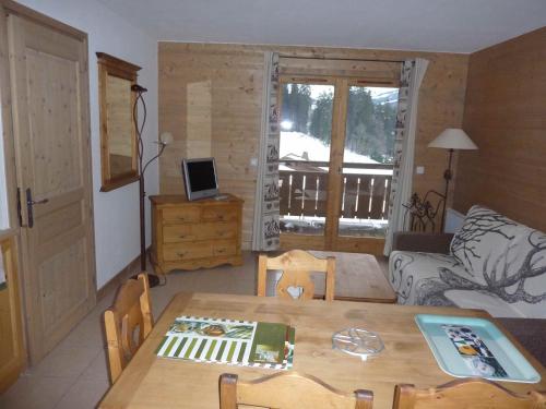 Appartement Le Hameau des Neiges Route de vauvray Demi-Quartier