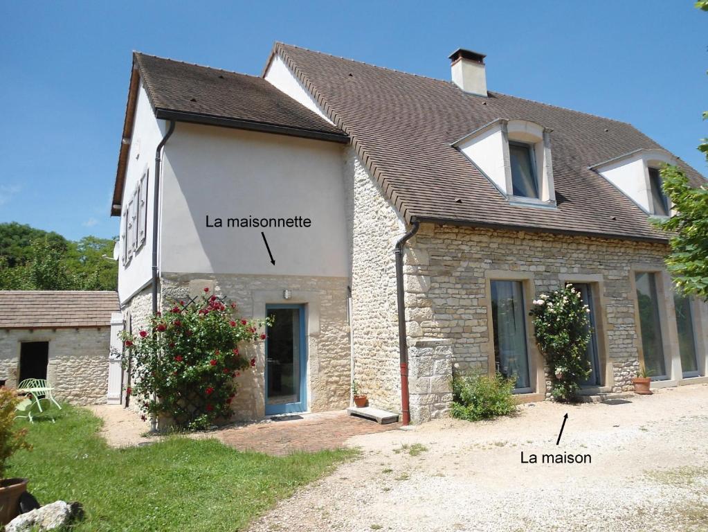 Maisons de vacances Le Haut de Collonge 21, rue Principale Hameau de Collonge, 71390 Saint-Boil