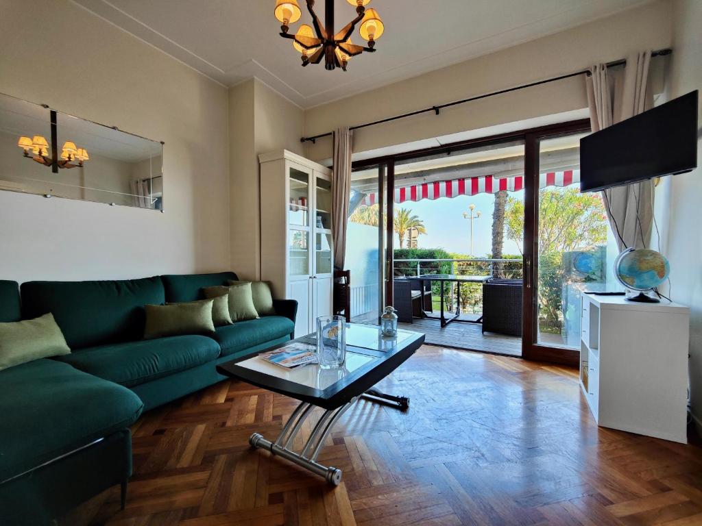 Appartement Le Jardin Ascot by Booking Guys 193 Promenade des Anglais, 06200 Nice