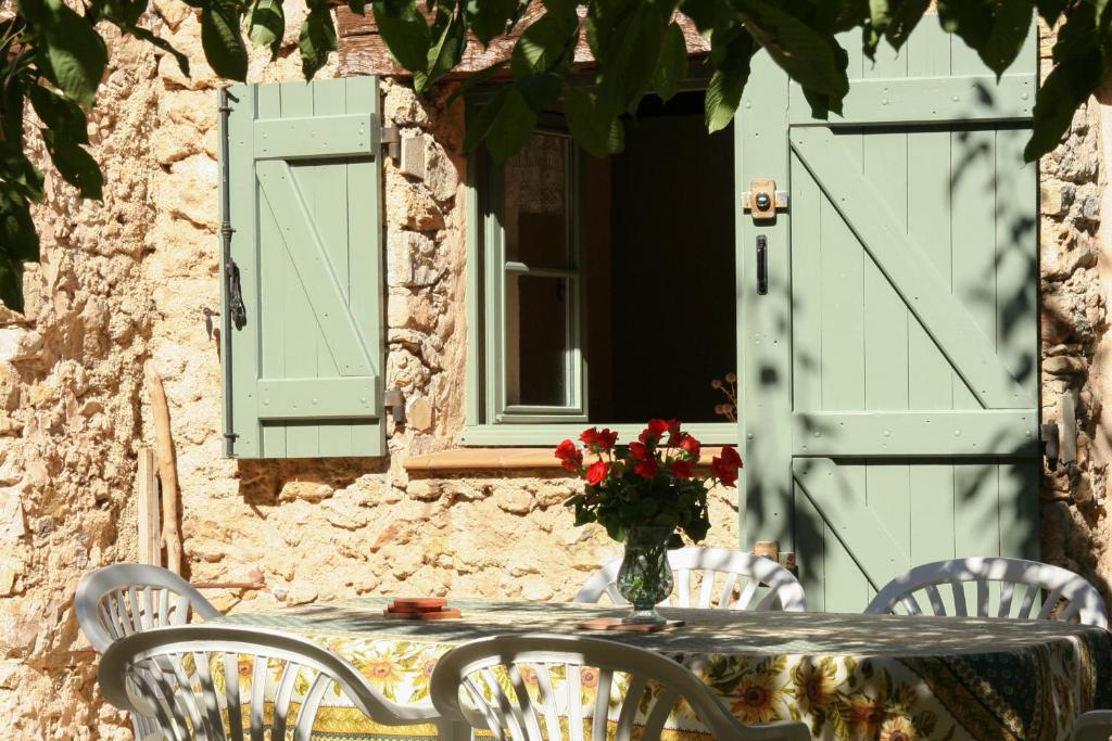 Maison de vacances Le Jas charming Mas in Provence with shared pool nature calm space Domaine de la Haute Maure - Jardin de Vies 232 Chemin de Salgues, 83780 Flayosc